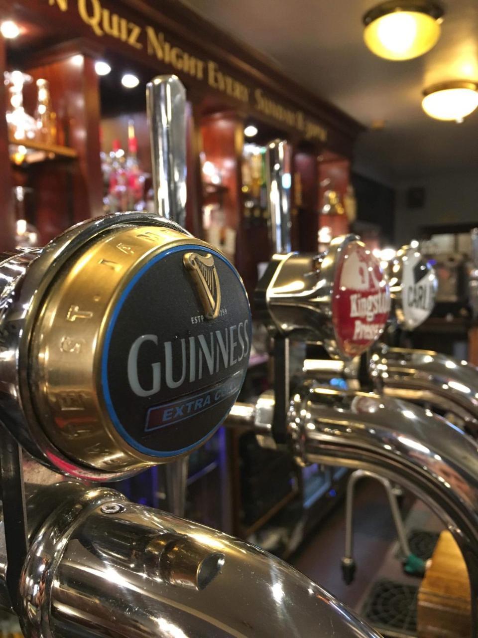 Red Lion Coaching Inn Ellesmere Kültér fotó